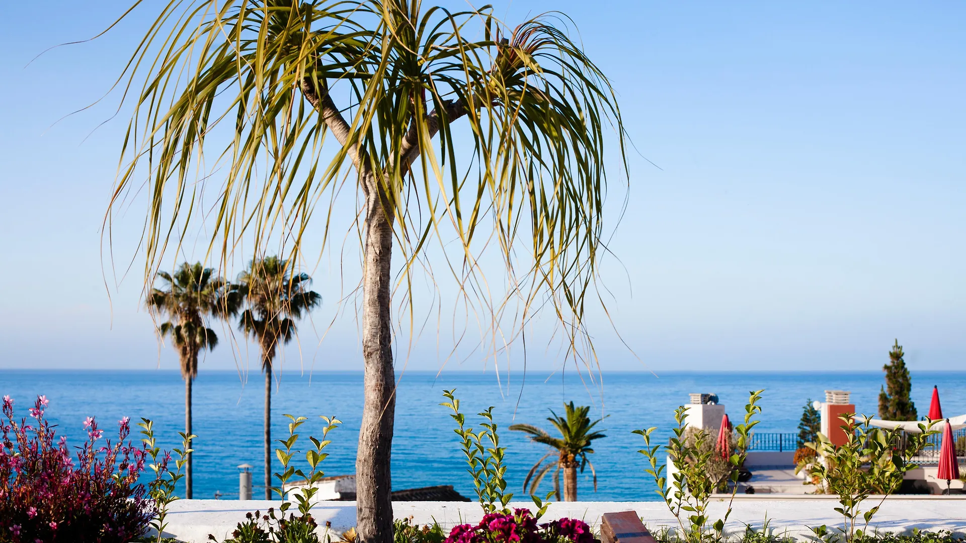 Hotel Plaza Cavana Nerja 3*,  Spanien